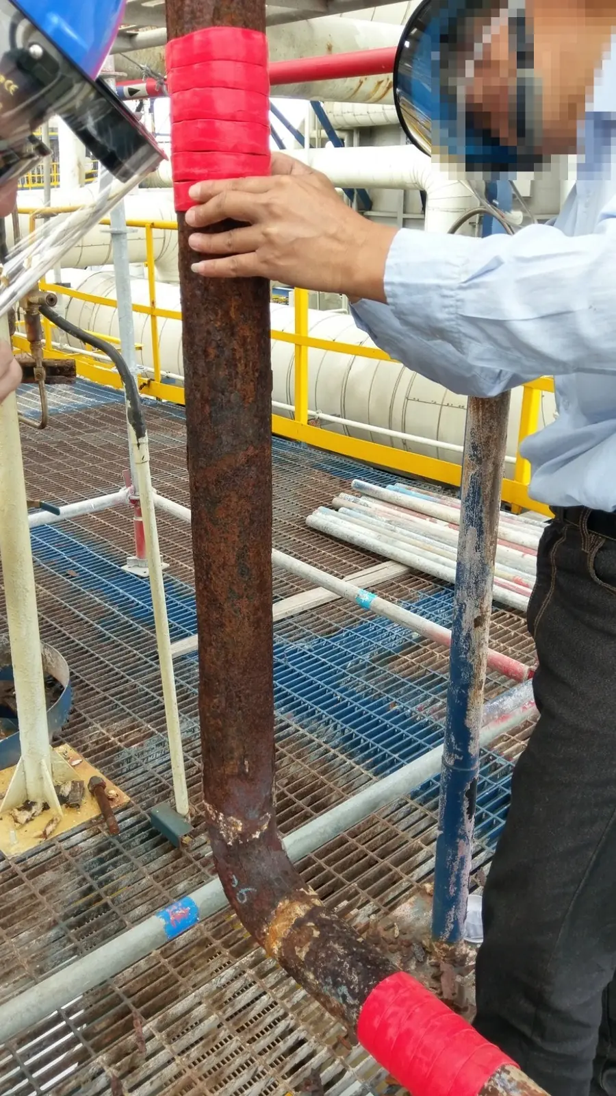 Controlled starting segments on a corroded industrial pipe